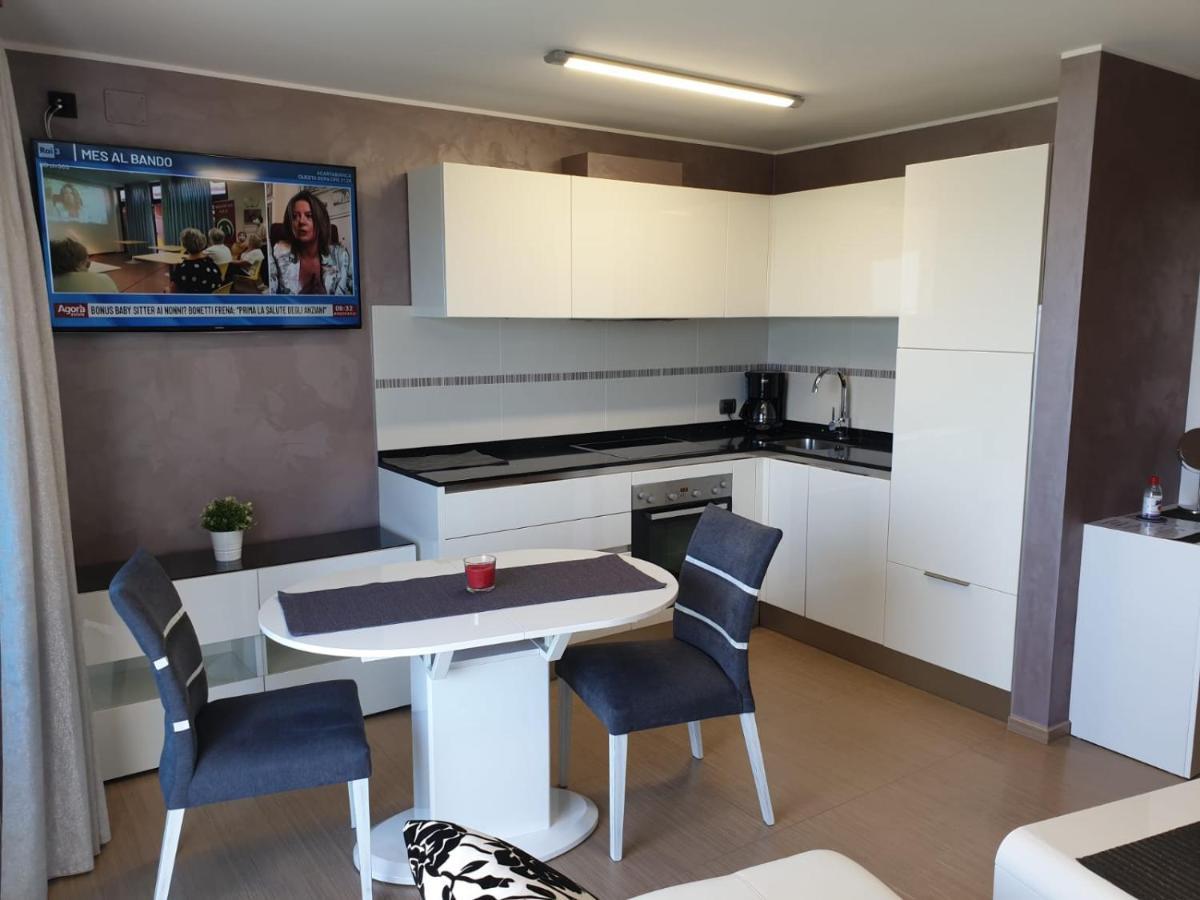 Apartments Riva-Interauto Umag Extérieur photo