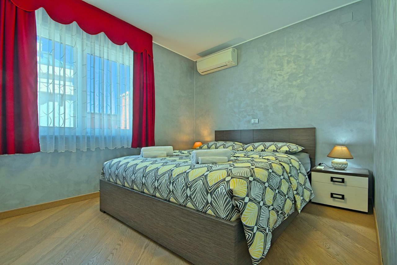 Apartments Riva-Interauto Umag Extérieur photo